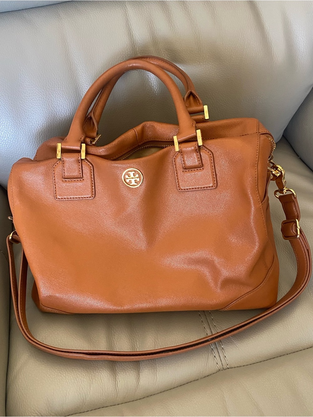 Tory Burch Robinson Middy Tan Leather Satchel